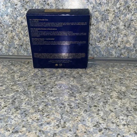 Estée Lauder Perfectionist Duo - Picture 5 of 6